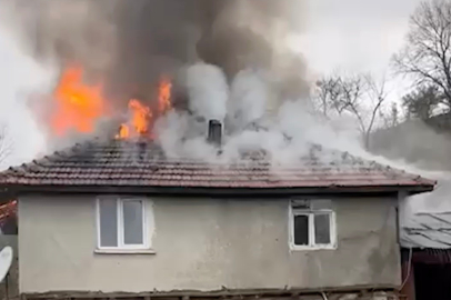 2 Katlı Ev Alevlere Teslim Oldu