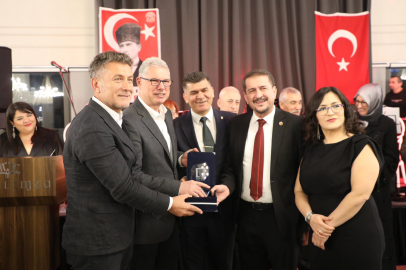 Mudanya Belediye Başkanı Deniz Dalgıç, Mimarlar Odası Bursa Şubesi Balosuna Katıldı