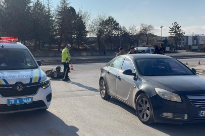 Motosiklet ile Otomobil Çarpıştı: 1 Yaralı