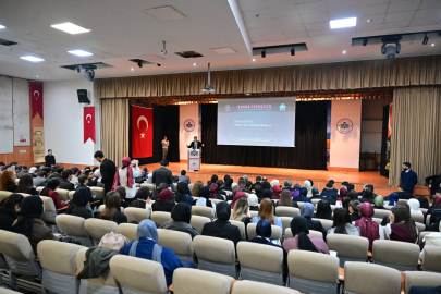 Yıldırım Belediye Başkanı Oktay Yılmaz, “İpekçilik Meclis Simülasyonu ’25” Programına Katıldı