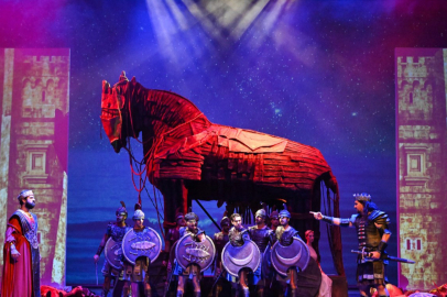 Dünya mirası Troya Antik Roma'nın kalbi Kolezyum'da sergilenecek