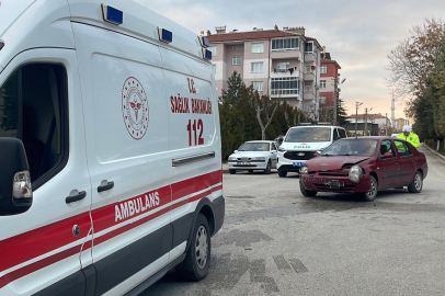 Karaman'da feci kaza: 3 yaralı