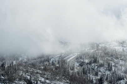 Handüzü Yaylası'nda karın güzelliği havadan görüntülendi