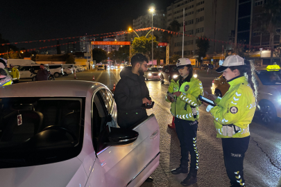 Adana’da trafik denetimi: 60 araç sürücüsüne 495 bin lira ceza