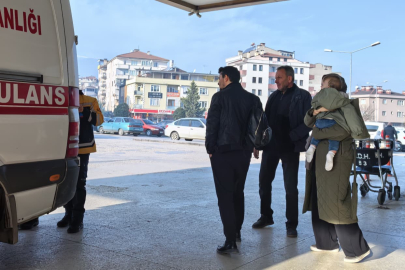 Bursa'da bebeğin akciğerine fıstık kaçtı