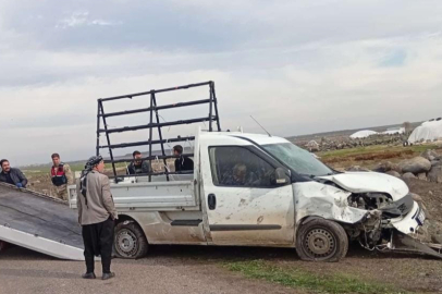 Pikap Şarampole Uçtu: Sürücü Ölümden Döndü