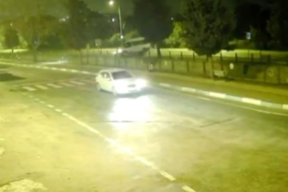 Bursa'da kontrolden çıkan minibüs dereye uçtu