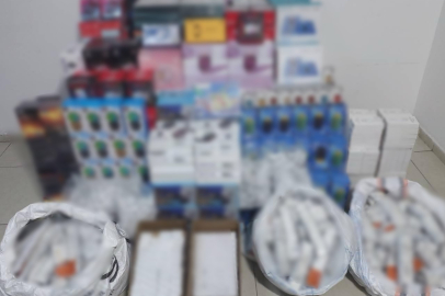 Gaziantep'te Operasyon : 1,3 milyon TL'lik Kaçak Elektronik Eşya Ele Geçirildi