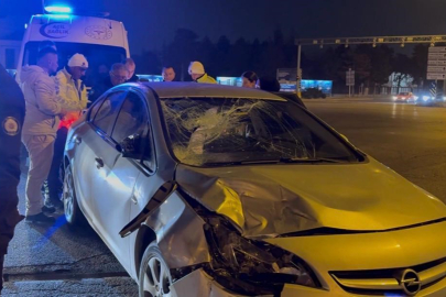 Otomobille motosiklete çarpıştı: 1 ağır yaralı