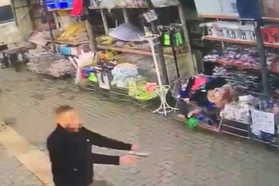 Önce silahla kovaladı, sonra kalabalığa aldırış etmeden böyle ateş açtı