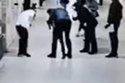 Öğretmen Heimlich manevrasıyla boğulan öğrencisini kurtardı