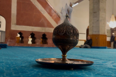 Regaip Kandili'nde Osmanlı'dan miras kalan güzel koku geleneği yaşatıldı