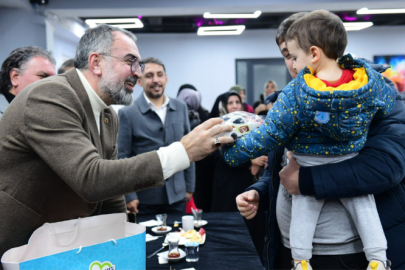 Başkan Erol, TOKİ F Blok Sakinleriyle Buluştu, Esentepe’de İncelemelerde Bulundu