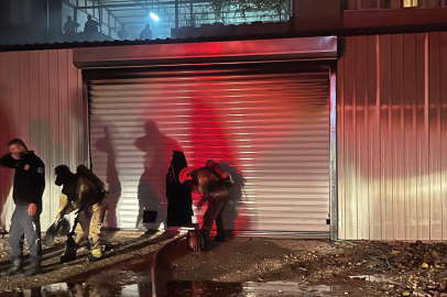 Bursa'da Marangoz Atölyesi Alevlere Teslim Oldu