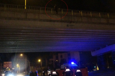 "Yazıklar olsun senin gibi kadına, bu kadar adam boşa bekledi. Ben olsam çoktan atlamıştım"