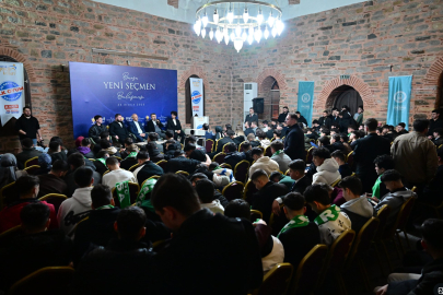 Başkan Yılmaz, “Bursa Yeni Seçmen Buluşması”nda Gençlerle Bir Araya Geldi