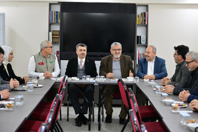 Başkan Yılmaz’dan İHH Yıldırım İlçe Başkanlığı’na Ziyaret