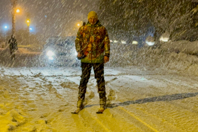 Mahalle aralarını kayak merkezine çevirdiler