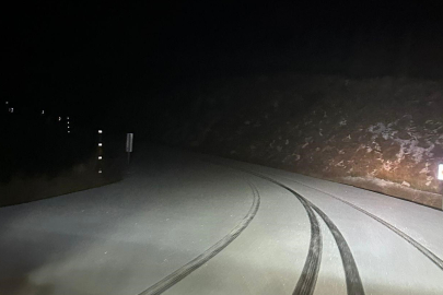 İzmir'de kar yağışı etkili oldu