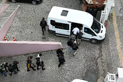 İzmir'de MİT Destekli Deaş Operasyonu: 40 Şüpheli Gözaltı Alındı