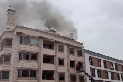 Balıkesir'de binada çıkan yangın paniğe neden oldu