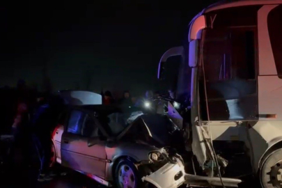 Balıkesir'de Feci Kaza: 1 Ölü, 13 Yaralı