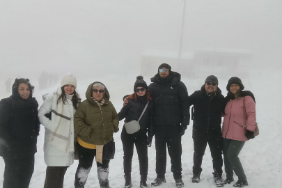 Uludağ, 2026 yılına "merhaba" demek isteyen tatilcilerin akınına uğradı