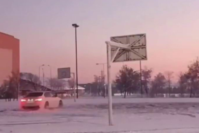 Buzun Üstünde Aracıyla Drift Attı