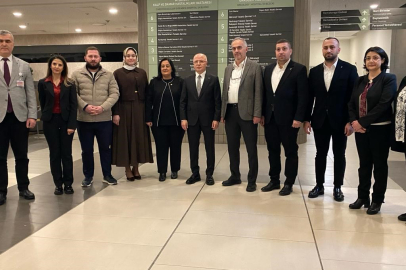 Bursa'da yeni yılın ilk dakikaları, Bursa Şehir Hastanesi'nde yaşanan doğum sevinciyle karşılandı