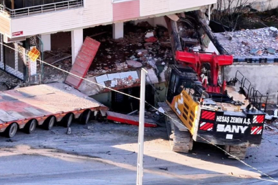 Faciadan dönülen anlar güvenlik kamerasına yansırken, olay yeri havadan görüntülendi