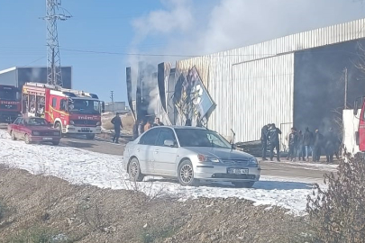 Geri Dönüşüm Fabrikası Alevlere Teslim Oldu