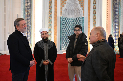 BTSO Başkanı Burkay’dan Yeni DOSAB Camii’ne Ziyaret