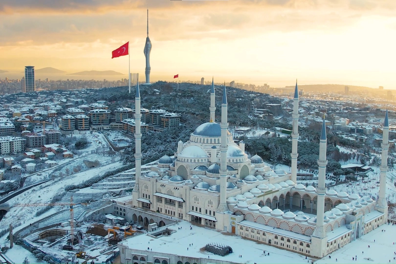 Çamlıca'da mest eden gün batımı