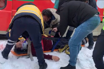 Yolun karşısına geçmek isteyen adama tramvay çarptı