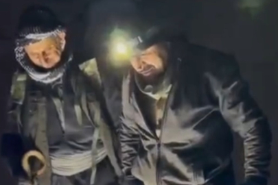 Ankara'dan gönderilen 15 kiloluk makine parçası 7 kilometre sırtta taşındı