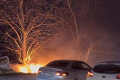 Bursa'da Otomobil Alev Alev Yandı