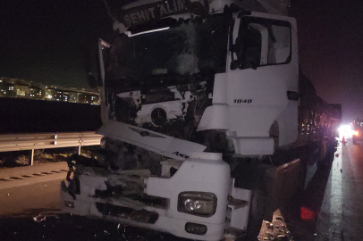 Hatay'da zincirleme kaza: 3 araç birbirine girdi