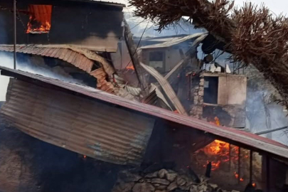 Antalya'da Çıkan Yangın Panik Yarattı