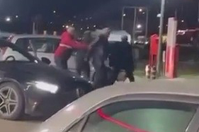 Bursa'da 2 kişi arasında çıkan tartışma kavgaya döndü