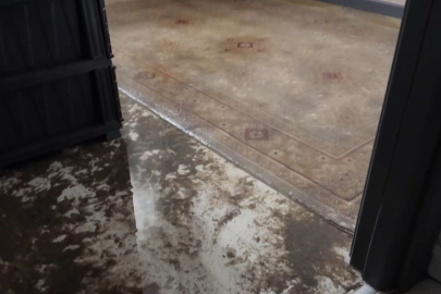 Beylikdüzü'nde sağanak nedeniyle 2 daireyi su bastı