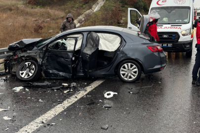 İzmir-İstanbul Otoyolu'nda feci kaza: 1 ölü, 10 yaralı