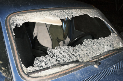 Otomobil Aniden Yola Çıkan 79 Yaşındaki Kadına Çarptı