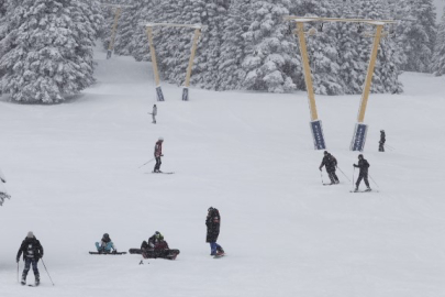 Uludağ'da soğuk hava etkisini artırdı