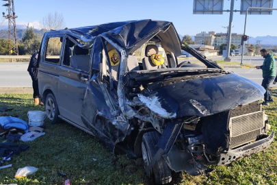 Antalya'da Feci Kaza: 5 Yaralı