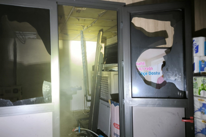 Market Deposu Alevlere Teslim Oldu