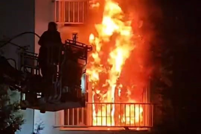 İnegöl'de ev yangını: 1'i çocuk 3 kişi dumandan etkilendi