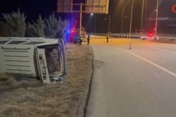 Tırla çarpışan otomobil sürücüsü ağır yaralandı