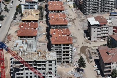 Depremde Mezar Olan Apartmanın Sorumlularına Büyük Ceza!