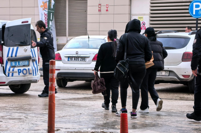 Bursa'da kaçak masör operasyonu: 3 kişi yakalandı, işletmeye 445 bin TL ceza