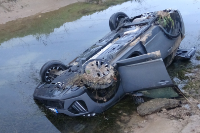 Direksiyon Hakimiyetini Kaybetti Kanala Uçtu!